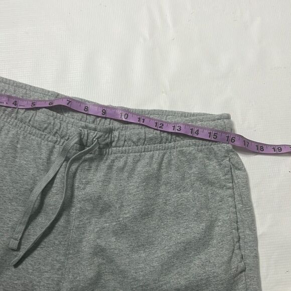 NIKE SPORTSWEAR CLUB JERSEY‎ SHORTS SIZE L - Picture 6 of 7